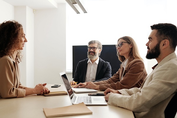 Labour Market Review (LMR) 2022 Q1
