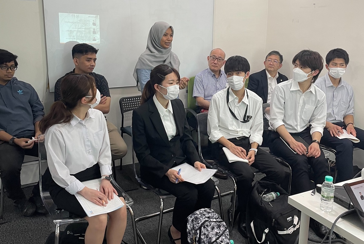 信州大学の教授・学生との交流会を開催