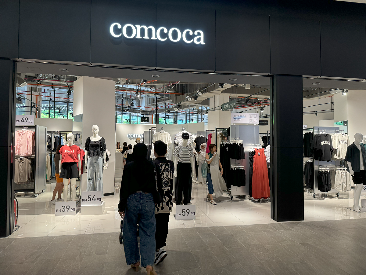 coca、海外1号店として「comcoca」をクアラルンプールに出店